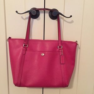 Coach Peyton Leather Handbag F25667 in Strawberry.